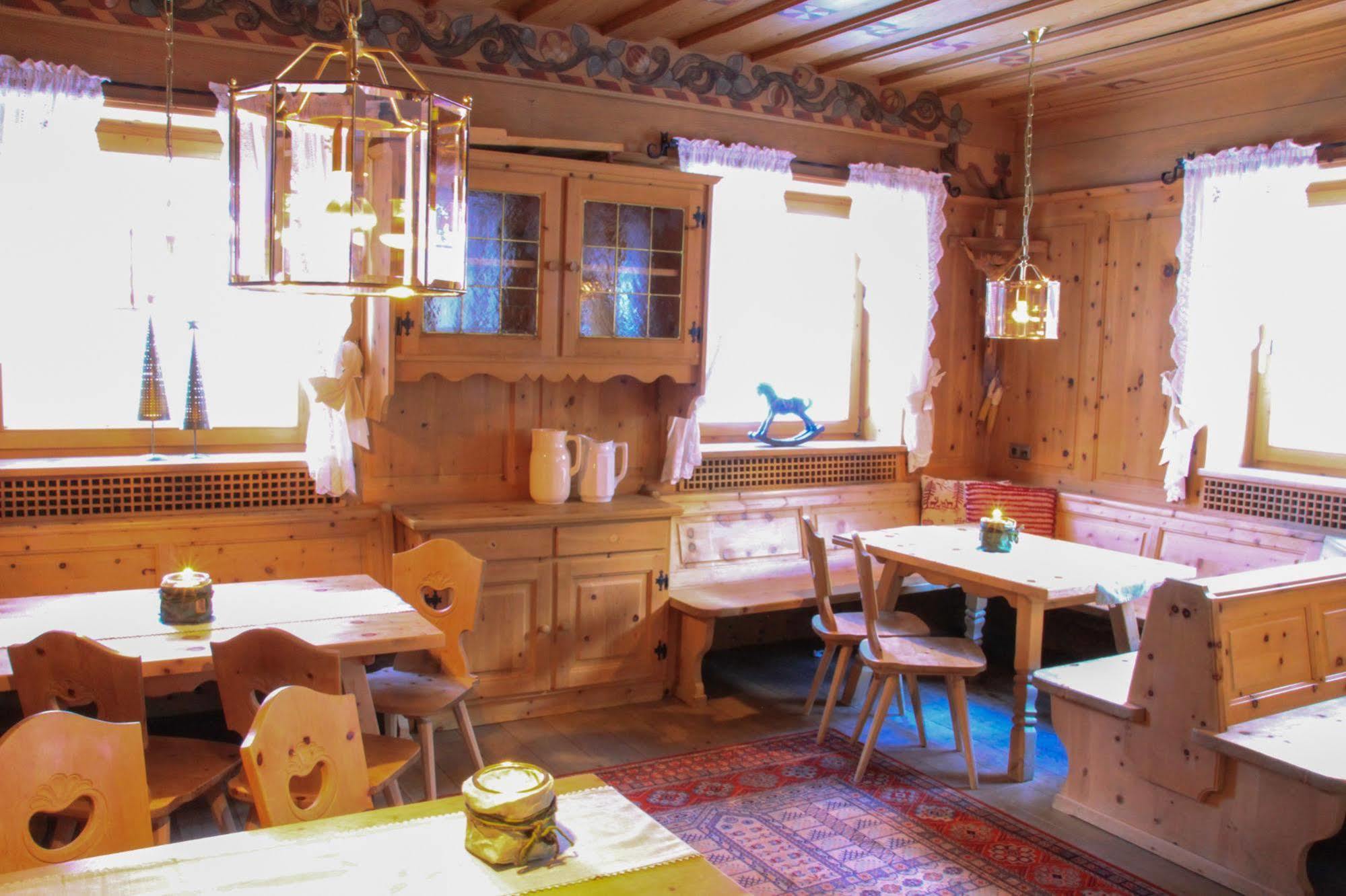 Hotel Cristallo Solda Luaran gambar