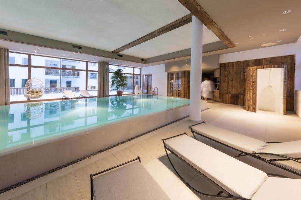 Hotel Cristallo Solda Luaran gambar